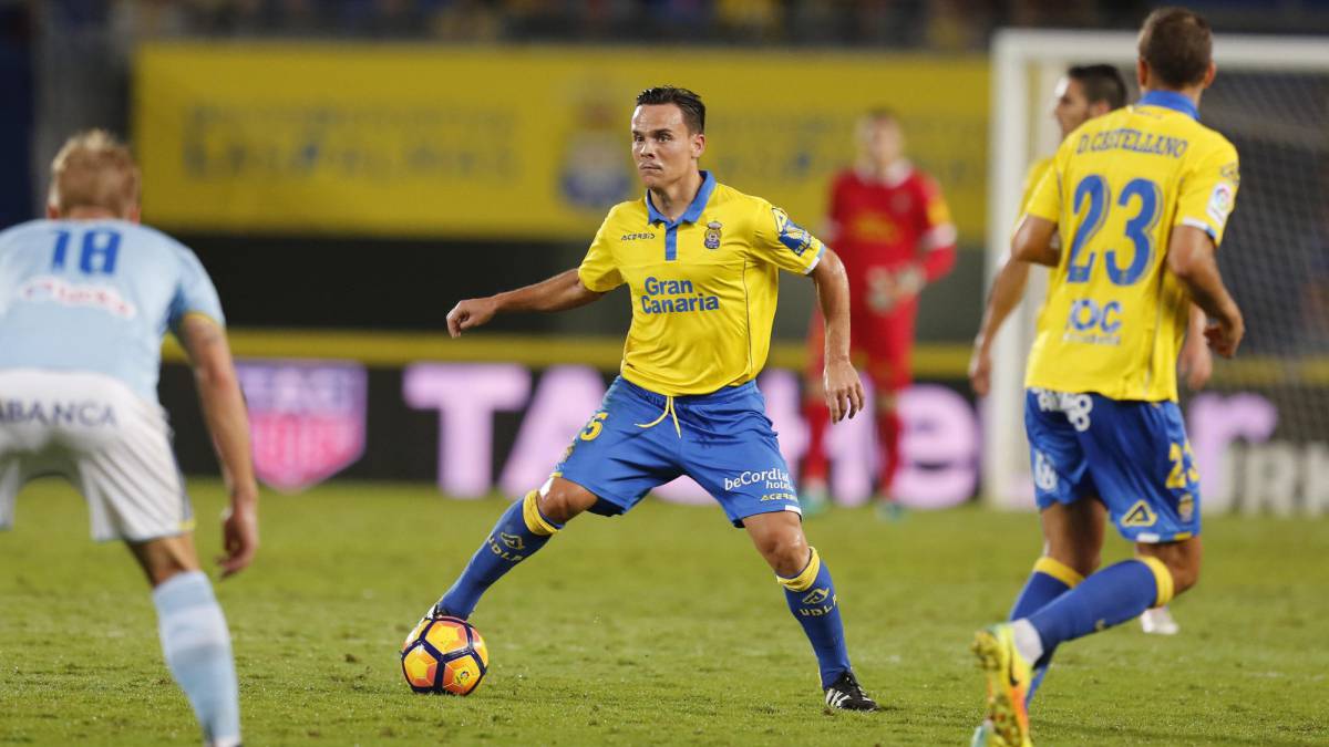 关于转会期西甲传出新动向；辽宁本钢内部沟通；管理层表态——气氛紧张；年轻球员得到机会的信息-爱游戏ayx首页